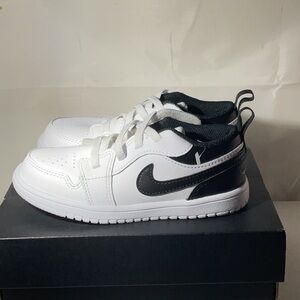 Jordan 1 Low Alt White/Black DR9747 132 Toddlers size 10C new